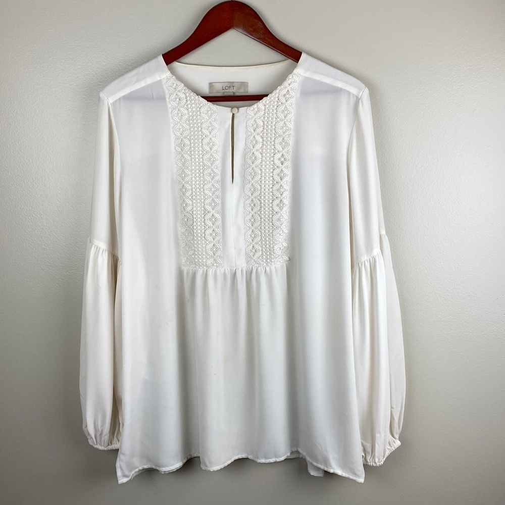 Loft Woman’s Size Large Blouse Cream Peasant long sleeve button closure